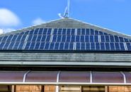 太陽光パネルの重さに屋根は耐えられる？